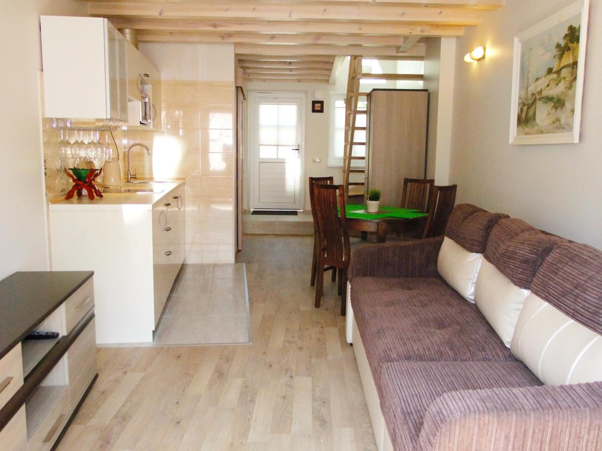 Irinos Apartamentai นิดา ภายนอก รูปภาพ